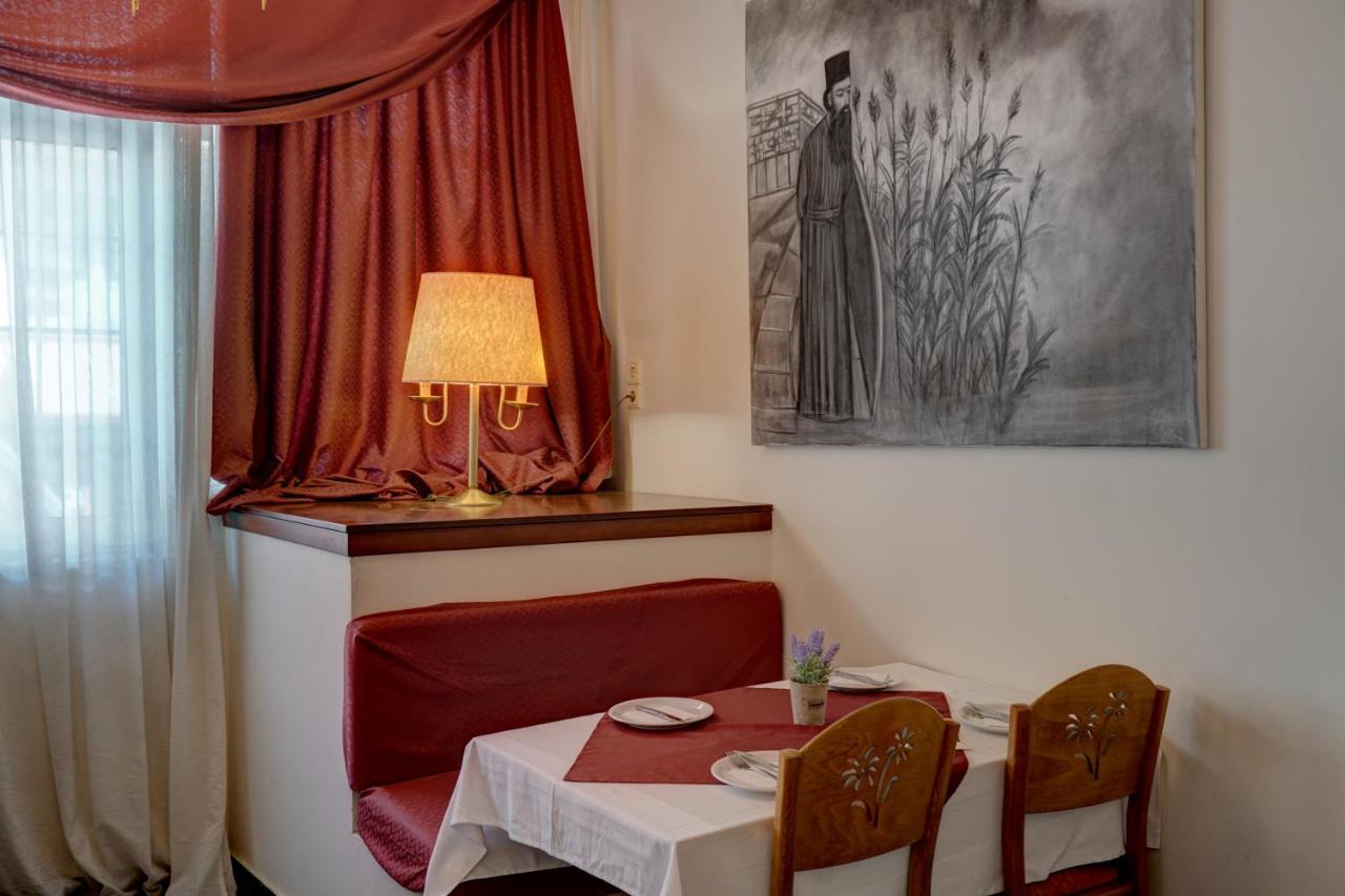 Hotel Rex Καλαμπάκα Εξωτερικό φωτογραφία
